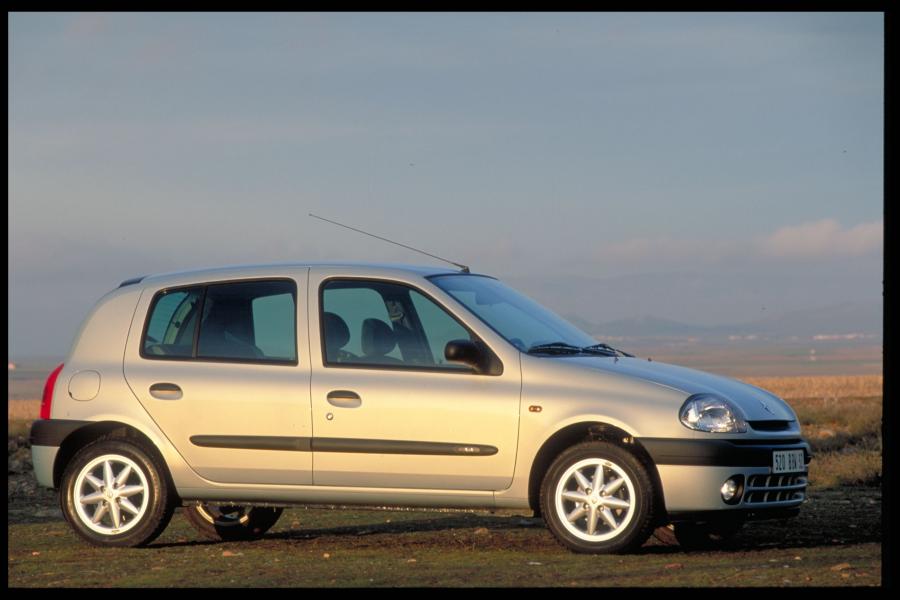  Renault Clio 1998 года  (фото 105 из 106)